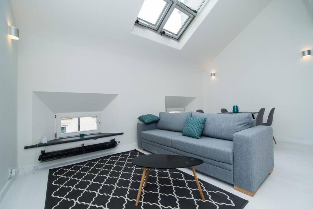 Old Town 1 Bedroom Oasis With Ac And Double Shower Praga Esterno foto